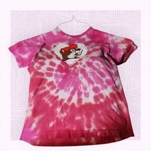 Buc-ee's Bucee Beaver Valentine T-Shirt